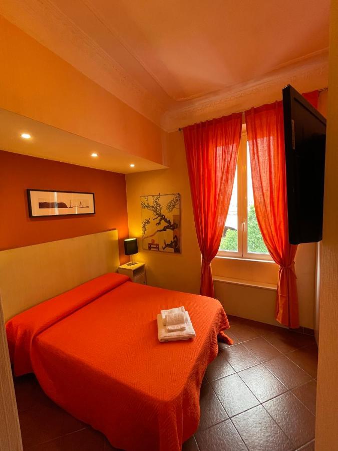 Double Room,1406115572:JPEG
